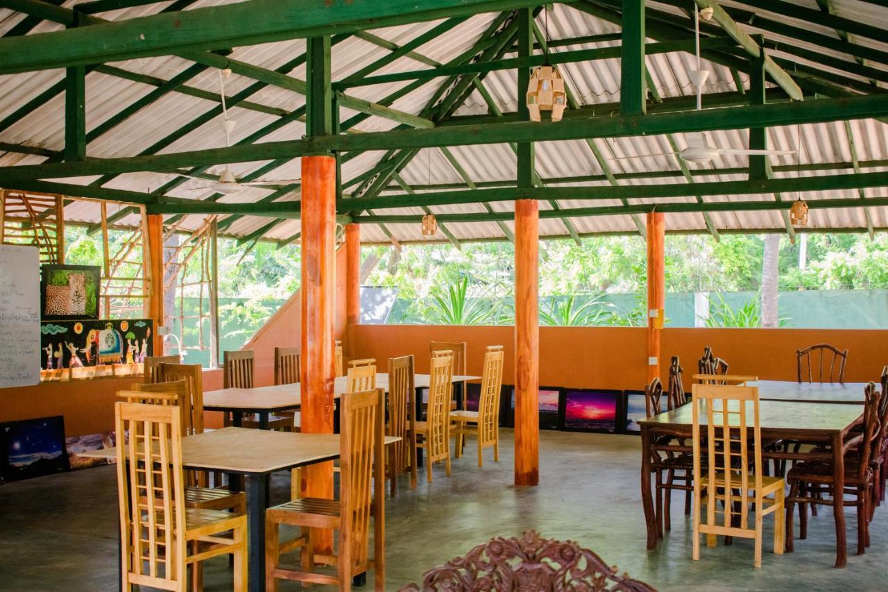 Sarada Beach Resort Yala Тиссамахарама Экстерьер фото
